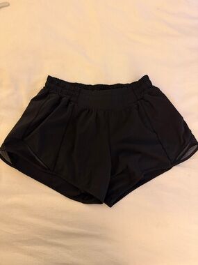 Lululemon Size 6 Black Women's Athletic Shorts with Elastic Waist
